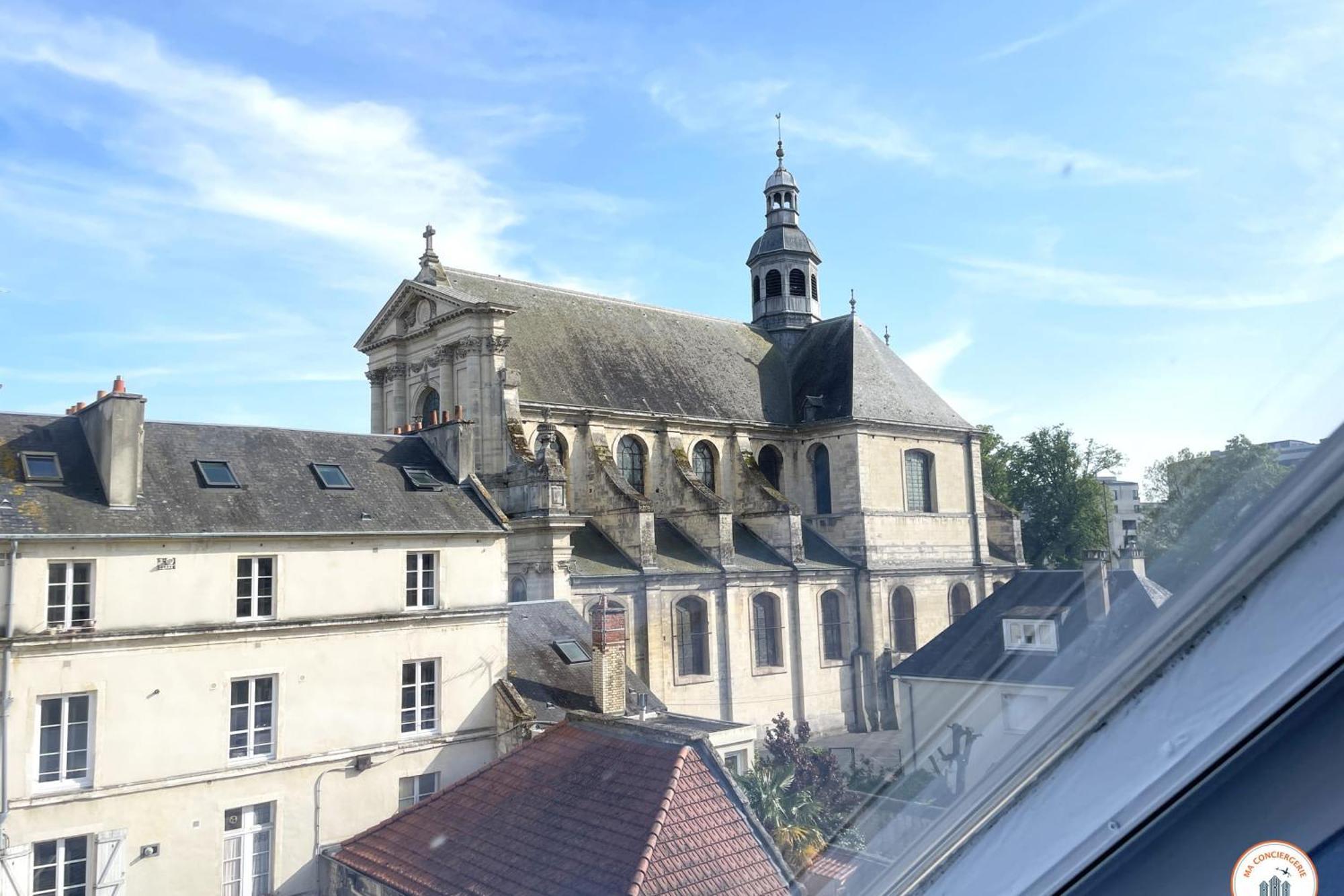 Le St-Laurent - Magnifique Triplex - Calme Caen Exterior foto